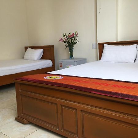 Full Moon Party Hotel Хайфон Екстер'єр фото